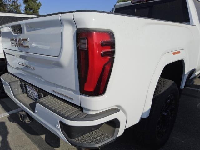 2024 GMC Sierra 3500HD photo 4