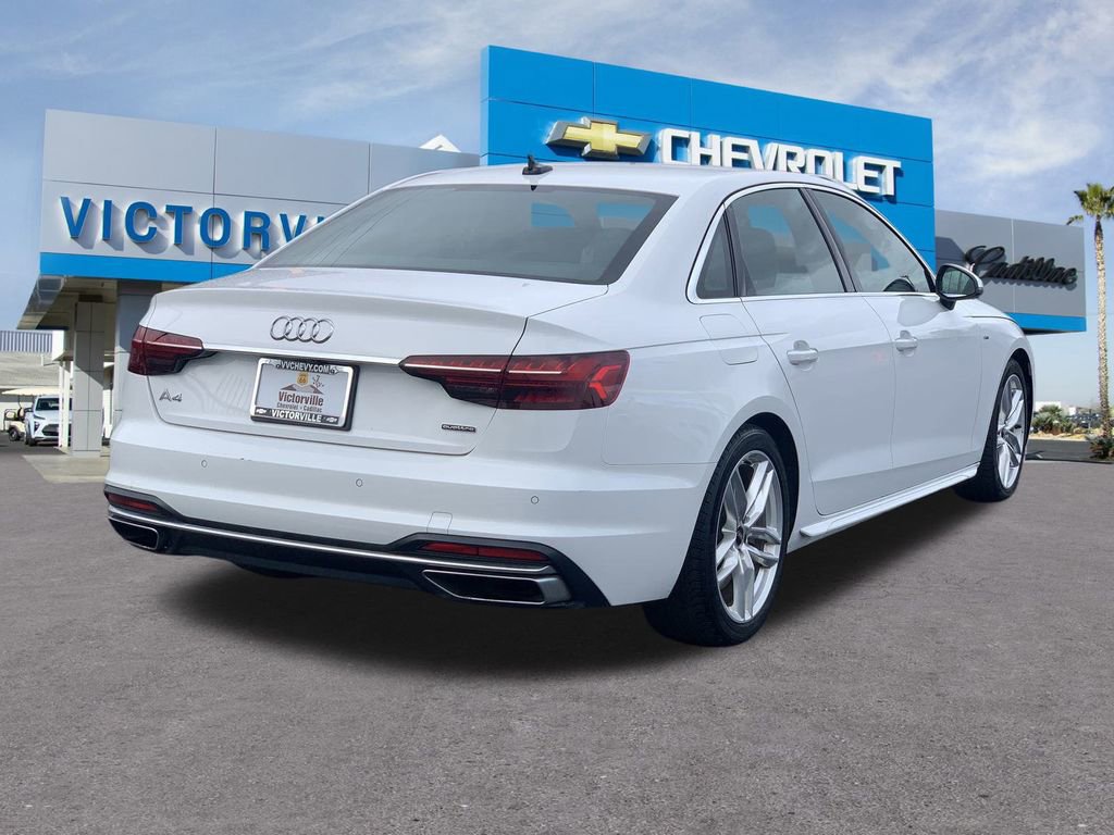2023 Audi A4 S line Quattro Premium Plus photo 3