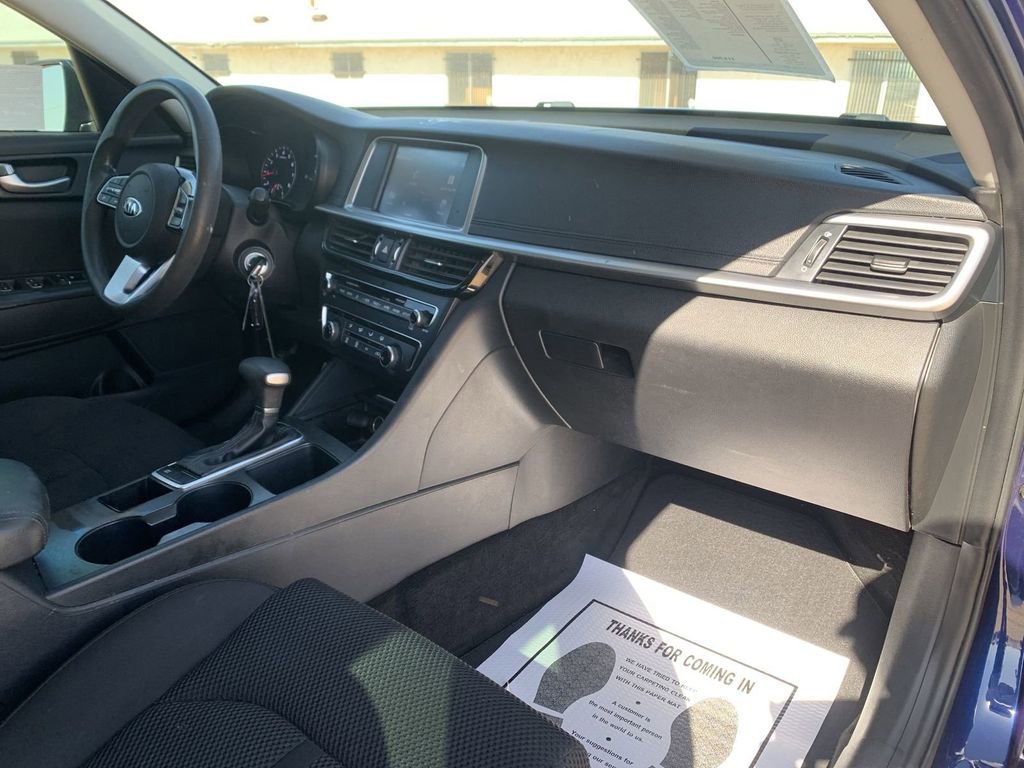2019 Kia Optima LX - Photo 28