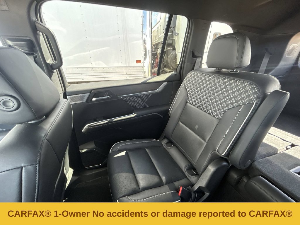 2024 GMC Acadia photo 4