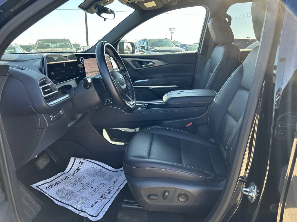 2025 Chevrolet Traverse LT - Photo 17