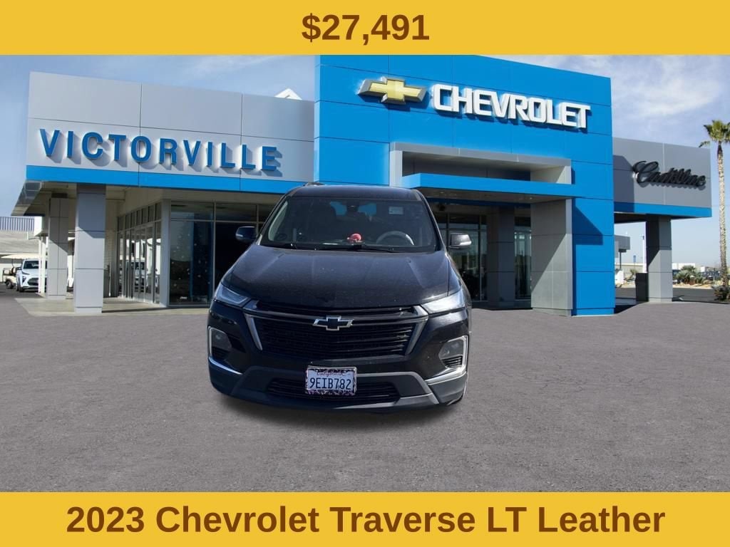 Used 2023 Chevrolet Traverse LT Leather SUV