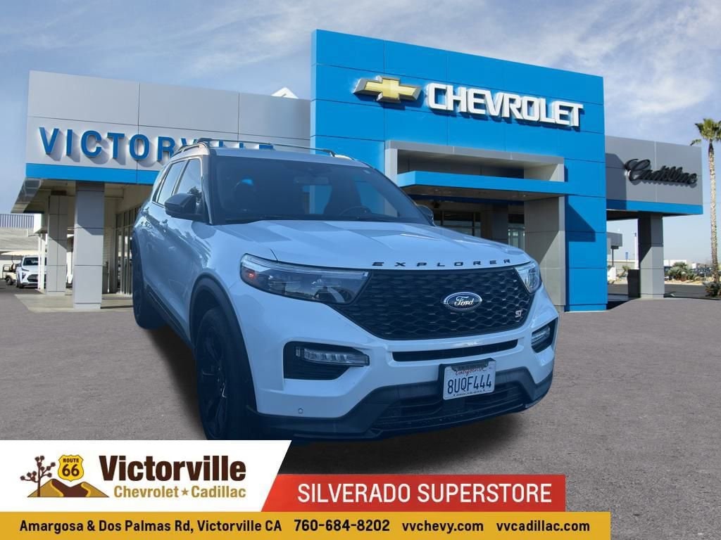 2021 Ford Explorer ST's photo