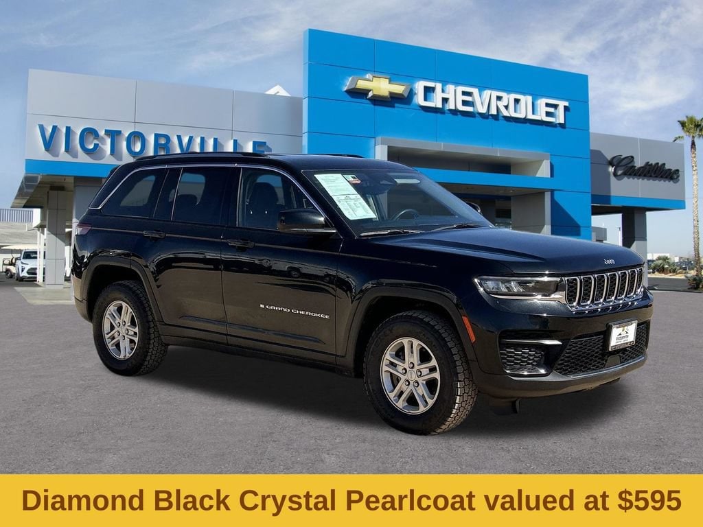 2023 Jeep Grand Cherokee photo 3