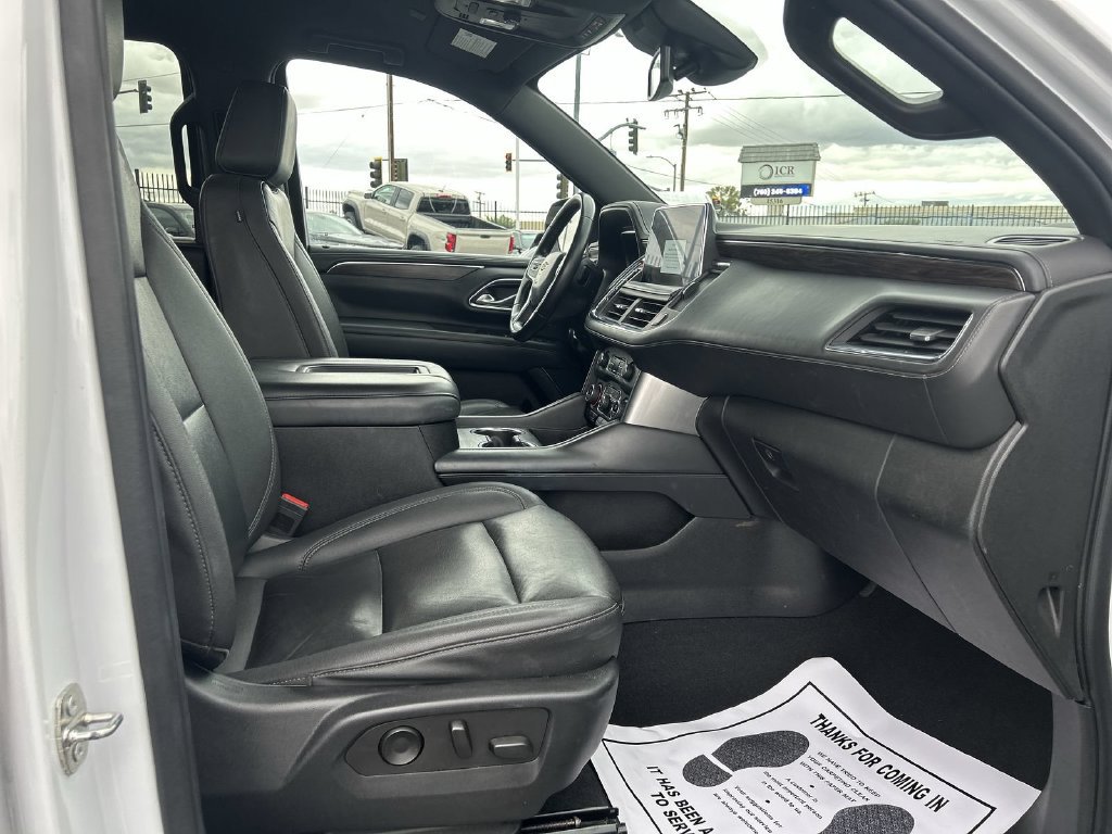 2023 Chevrolet Suburban LT - Photo 32