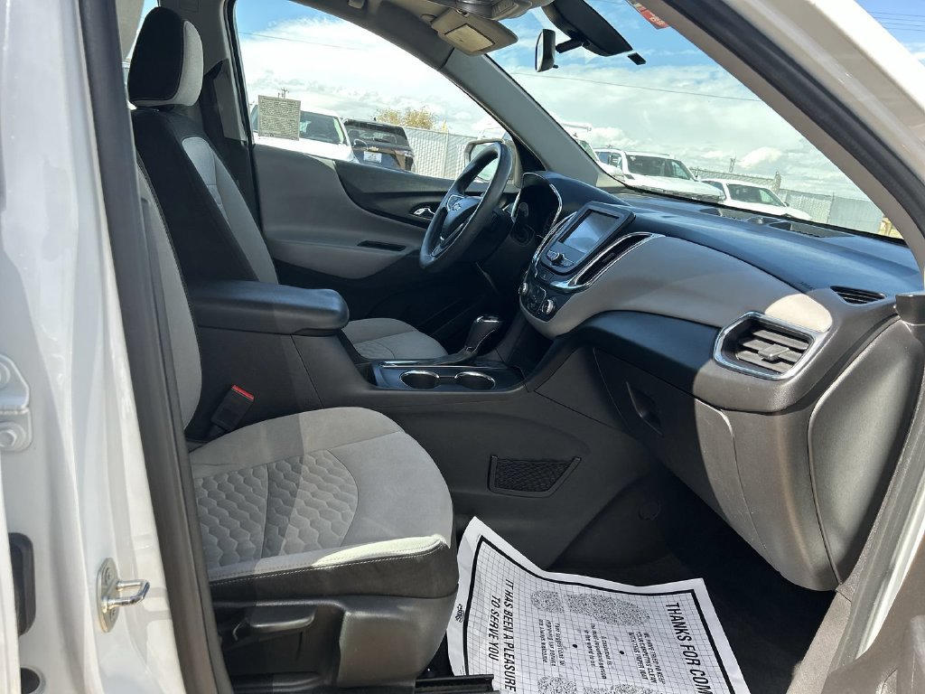 2018 Chevrolet Equinox LS - Photo 32