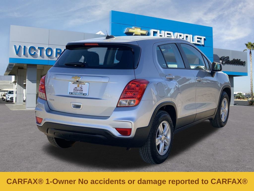 2020 Chevrolet Trax LS photo 4