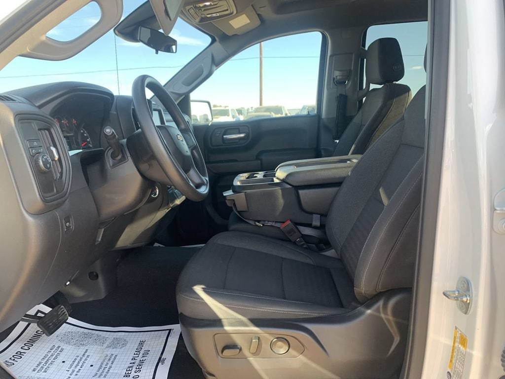 2023 Chevrolet Silverado 1500 Custom - Photo 17