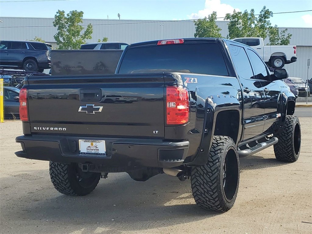 2018 Chevrolet Silverado 1500 LT photo 4