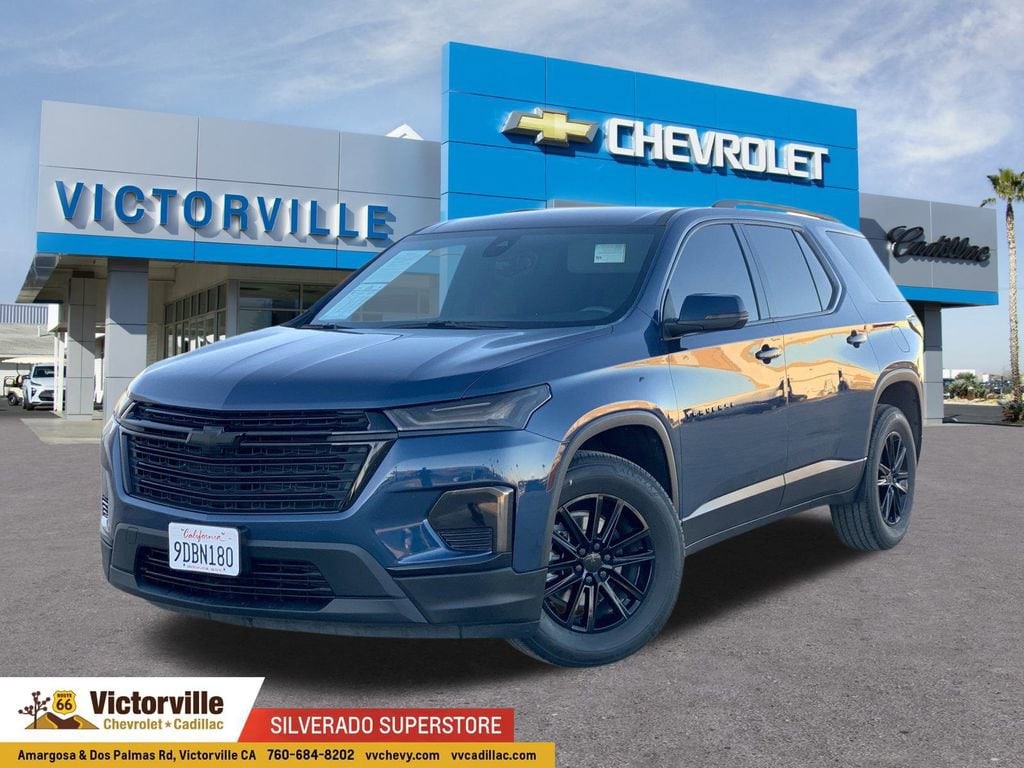 Used 2023 Chevrolet Traverse LT Cloth SUV