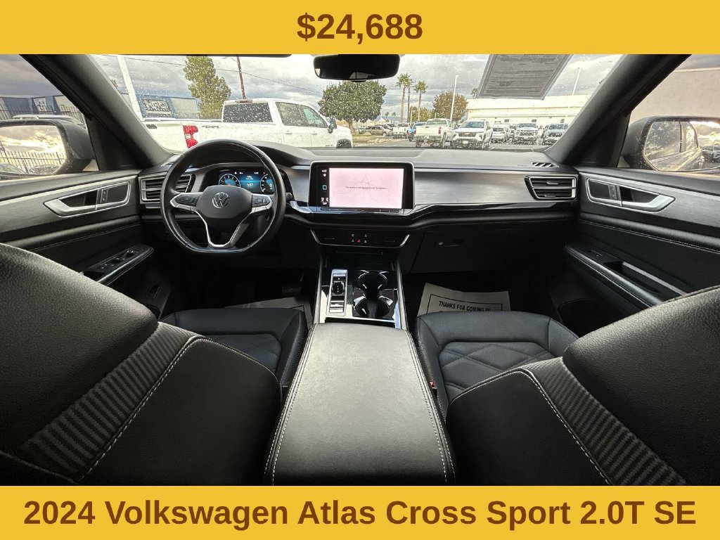 2024 Volkswagen Atlas Cross Sport photo 2