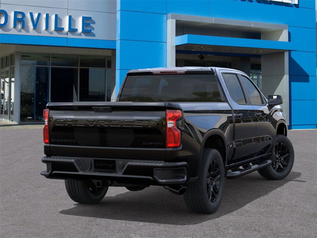 2025 Chevrolet Silverado 1500 Custom photo 4