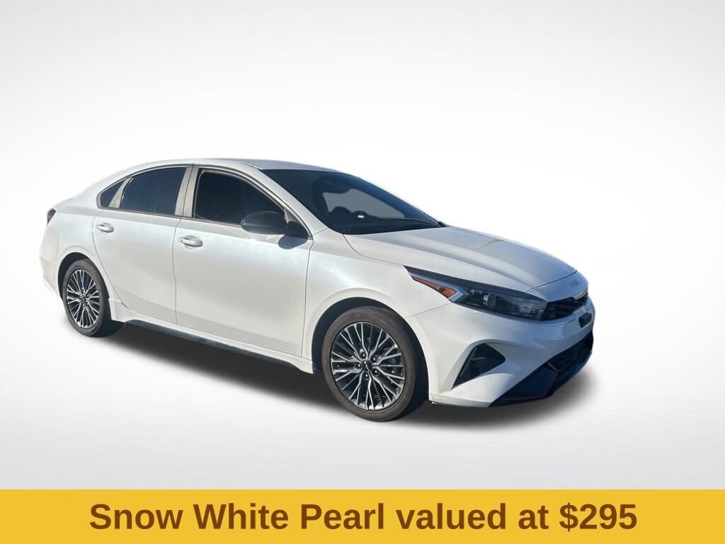 2024 Kia Forte GT-Line photo 3