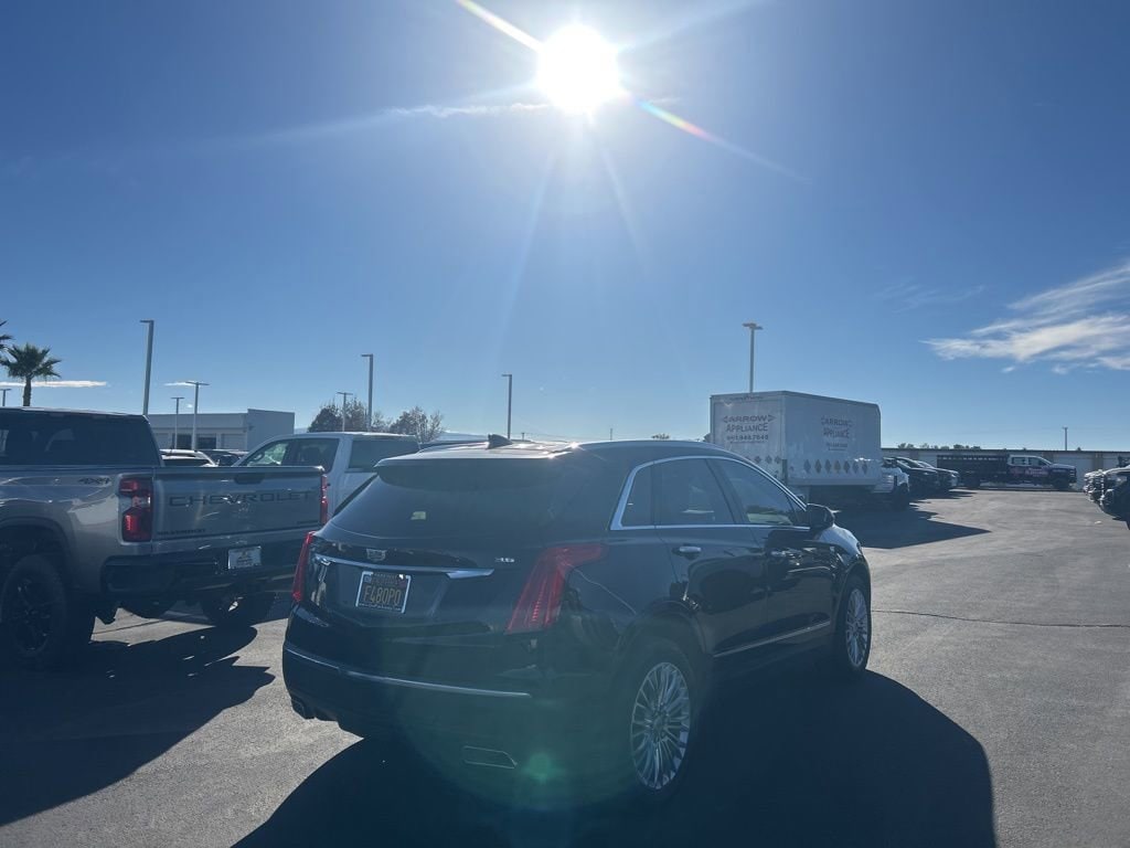 Used 2017 CADILLAC XT5 Luxury FWD SUV
