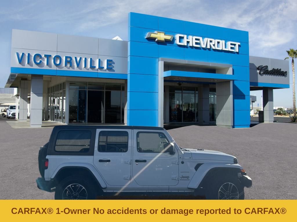 2023 Jeep Wrangler Sahara photo 2