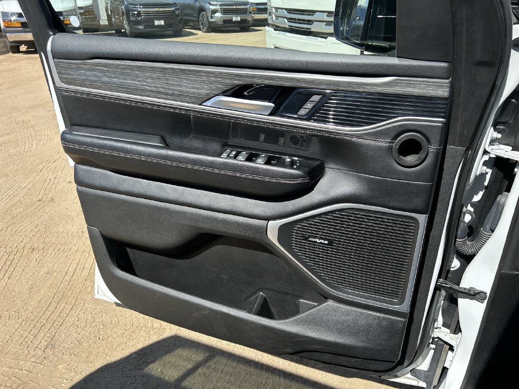 2023 Jeep Wagoneer L Series II - Photo 20