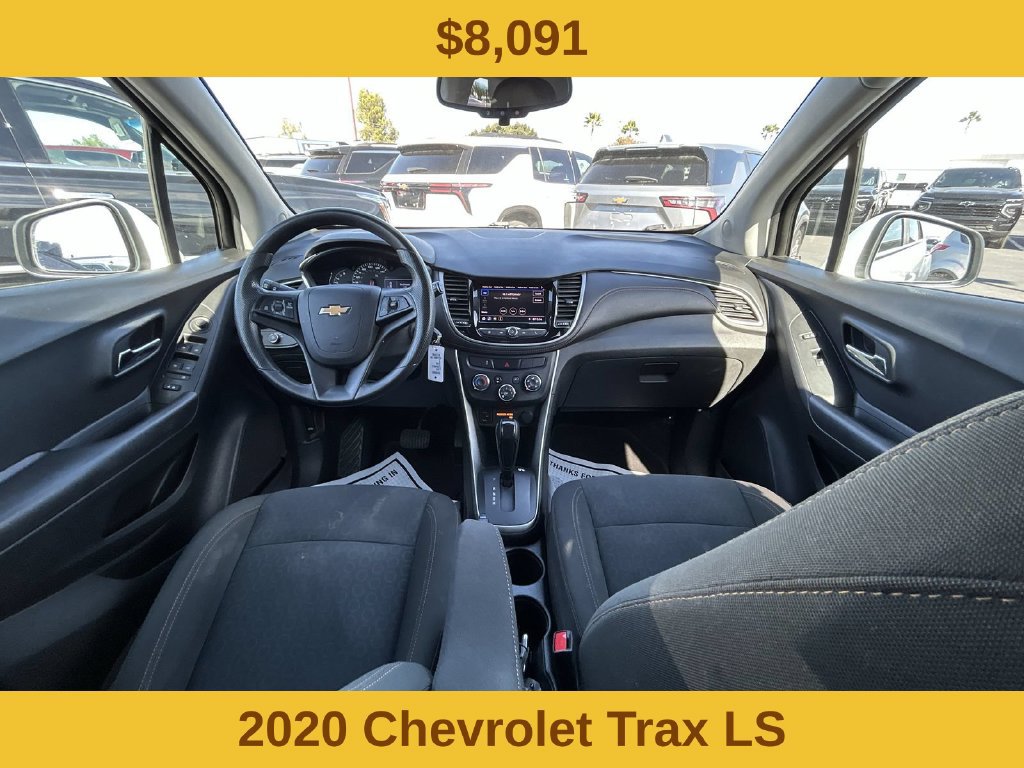 2020 Chevrolet Trax photo 2