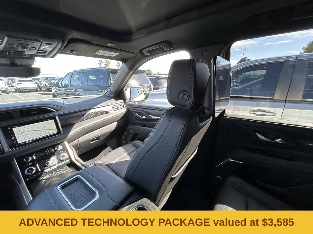 2023 GMC Yukon photo 3