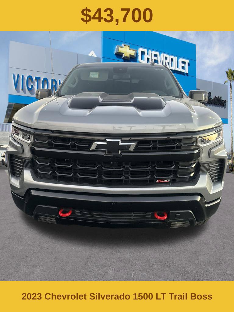 2023 Chevrolet Silverado 1500 photo 2