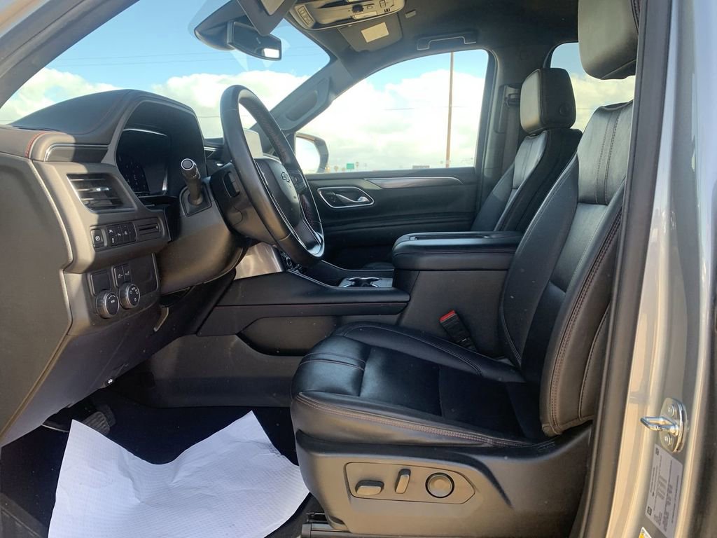 2024 Chevrolet Suburban RST - Photo 17