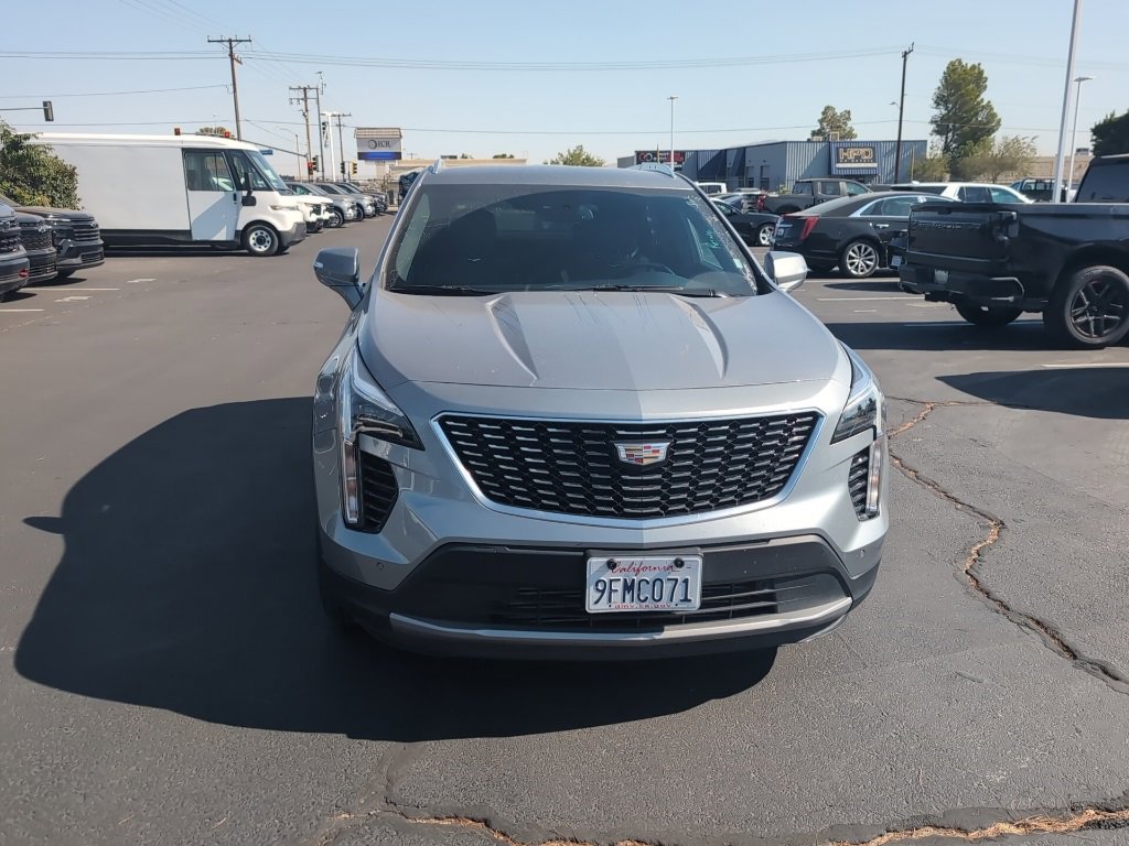 2023 Cadillac XT4 Premium Luxury photo 2
