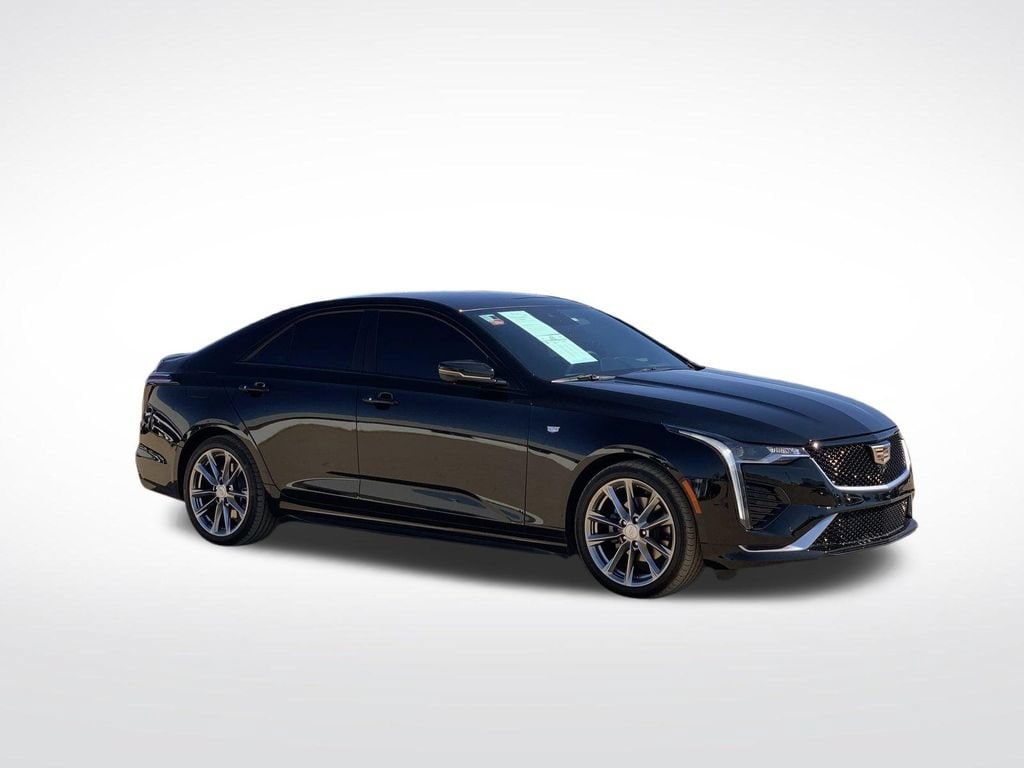 2024 Cadillac CT4 photo 3