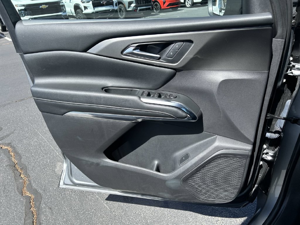 2026 Chevrolet Traverse LT - Photo 19