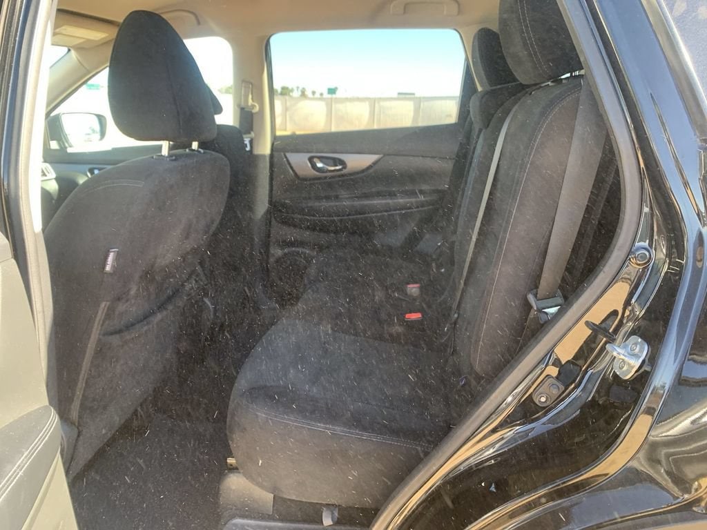 2016 Nissan Rogue S - Photo 18