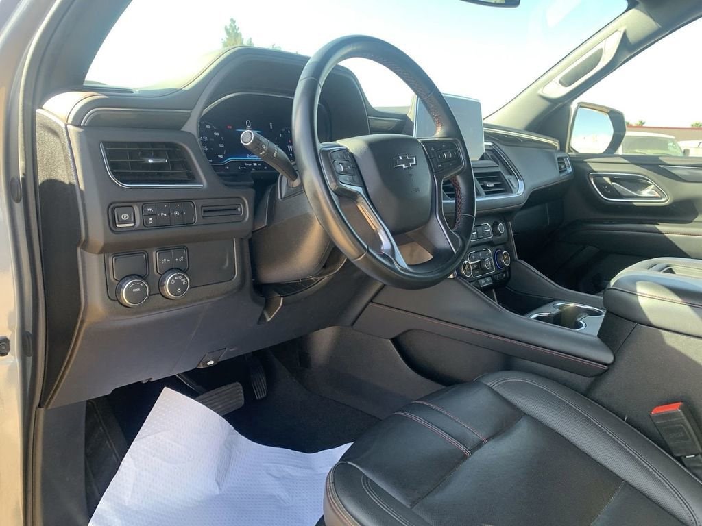2024 Chevrolet Suburban RST - Photo 7