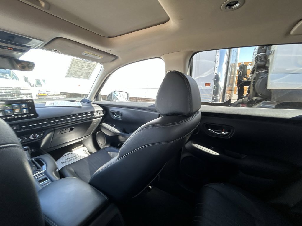 2023 Honda HR-V photo 3
