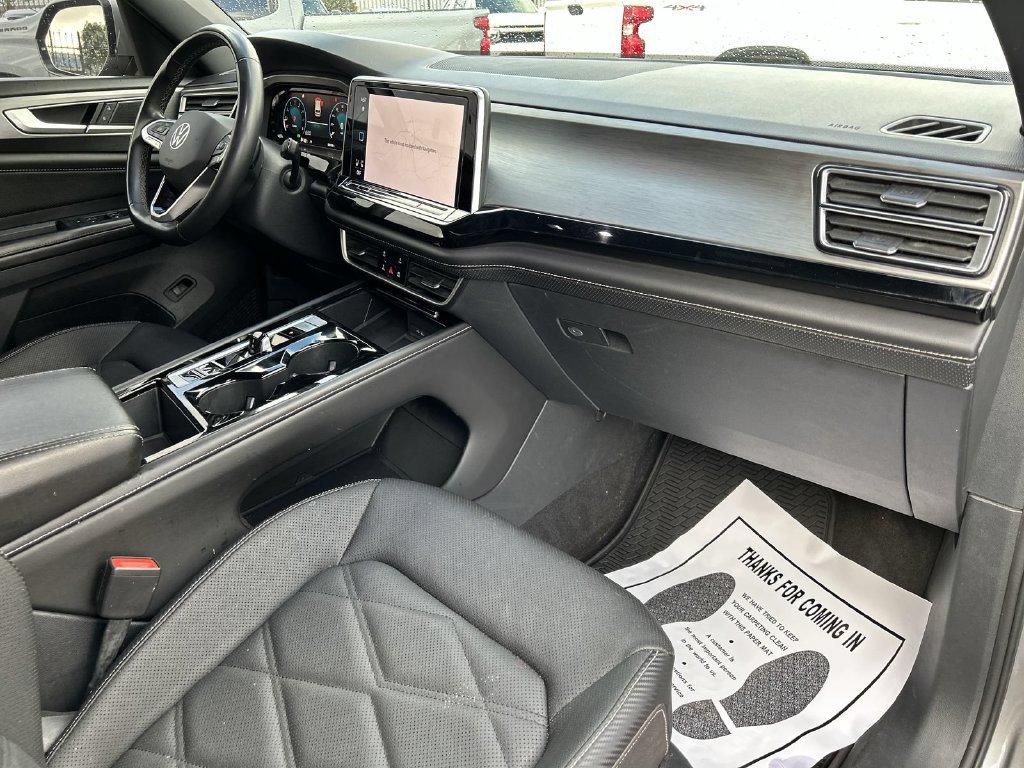 2024 Volkswagen Atlas Cross Sport SE w/Tech - Photo 33
