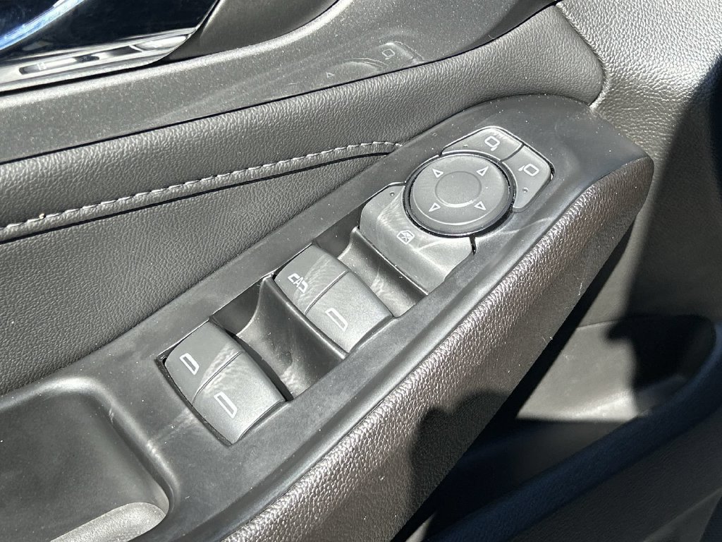 2023 Chevrolet Traverse 1LT - Photo 28