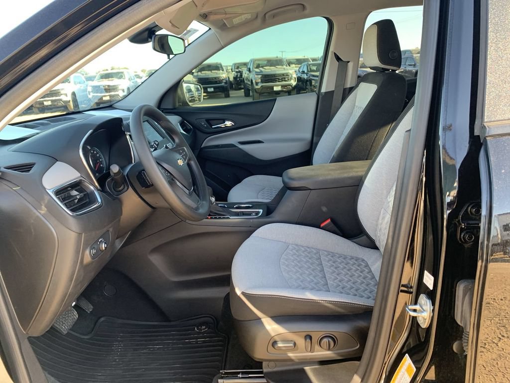 2024 Chevrolet Equinox LS - Photo 18