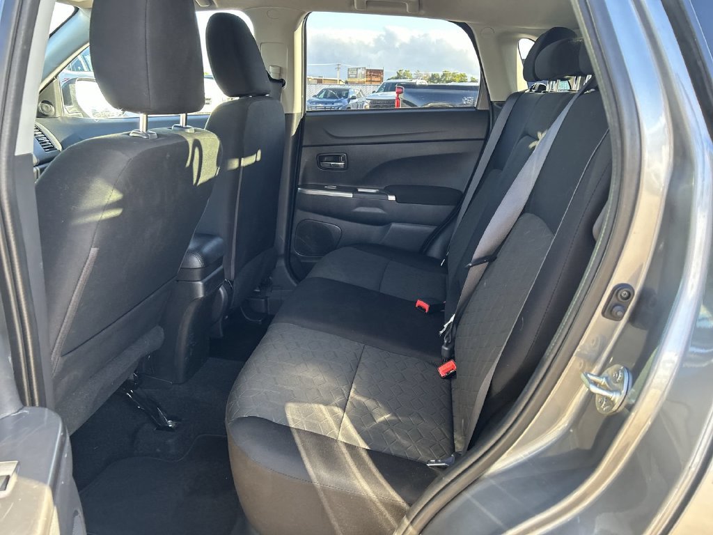 2021 Mitsubishi Outlander Sport SE - Photo 29