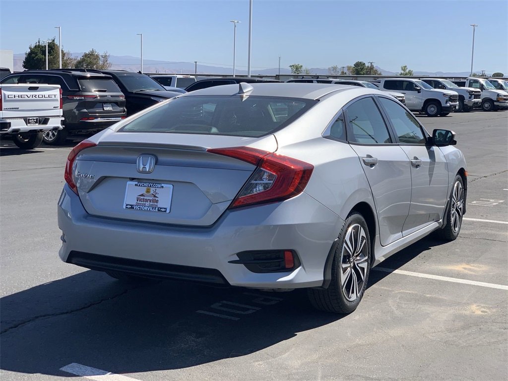 2017 Honda Civic EX-L photo 4