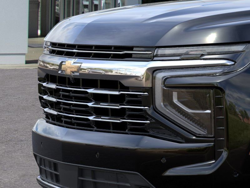 2026 Chevrolet Suburban LT - Photo 13