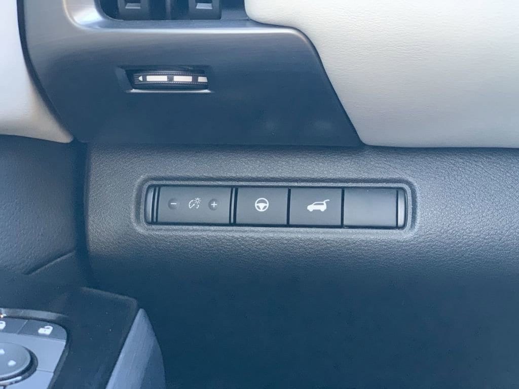 2025 Nissan Pathfinder SL - Photo 16