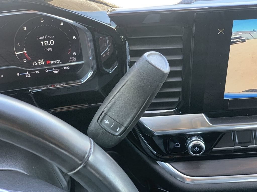 2025 GMC Sierra 1500 SLT - Photo 13