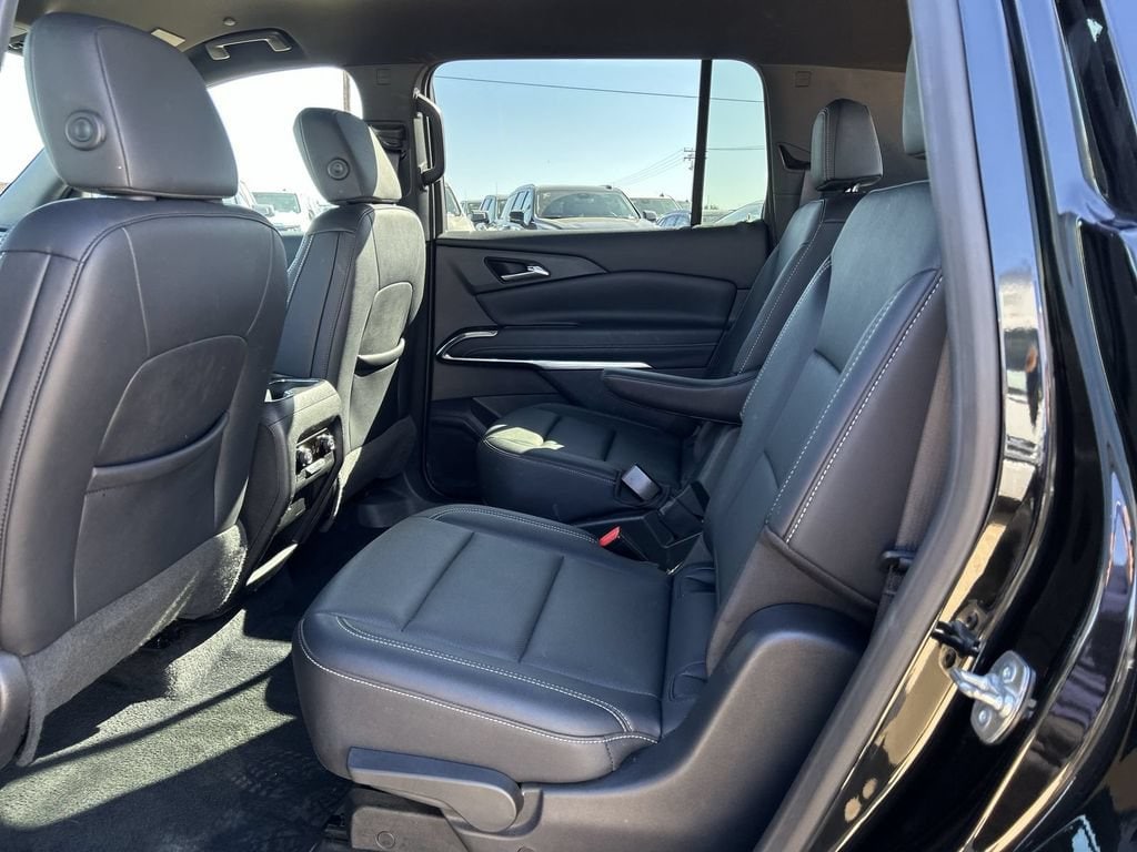 2025 Chevrolet Traverse LT - Photo 23