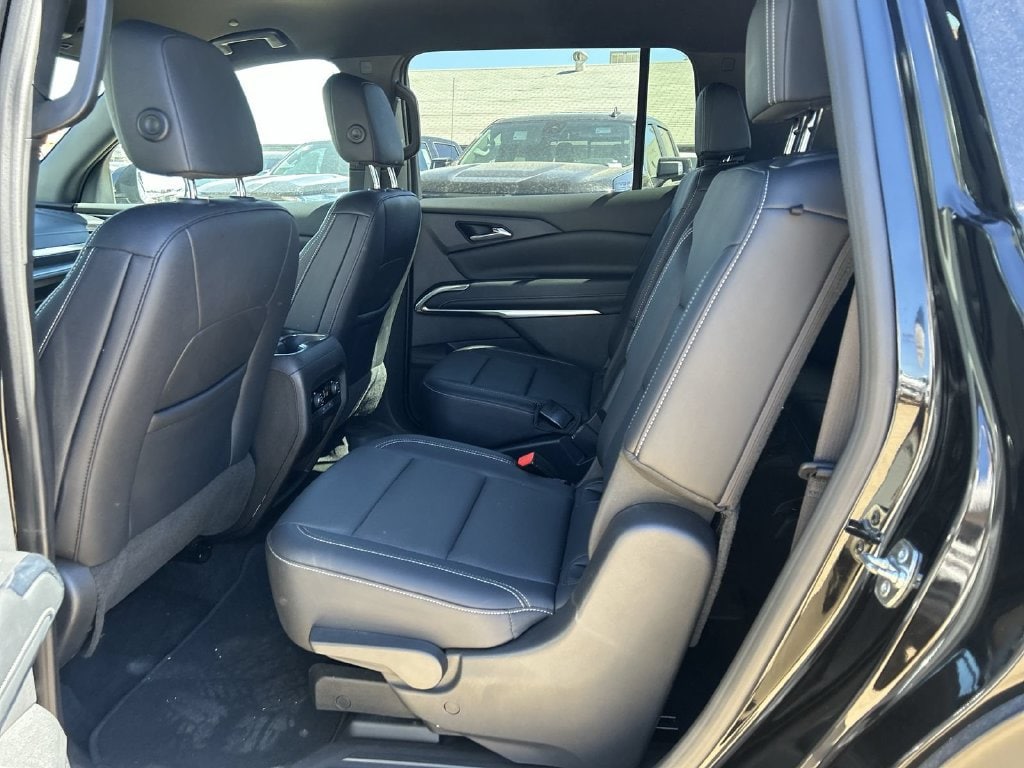 2025 Chevrolet Traverse LT - Photo 29