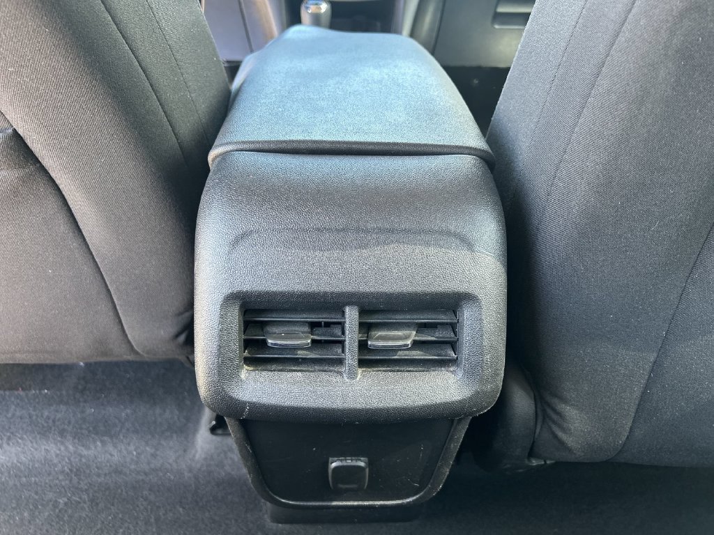 2018 Chevrolet Equinox LS - Photo 25
