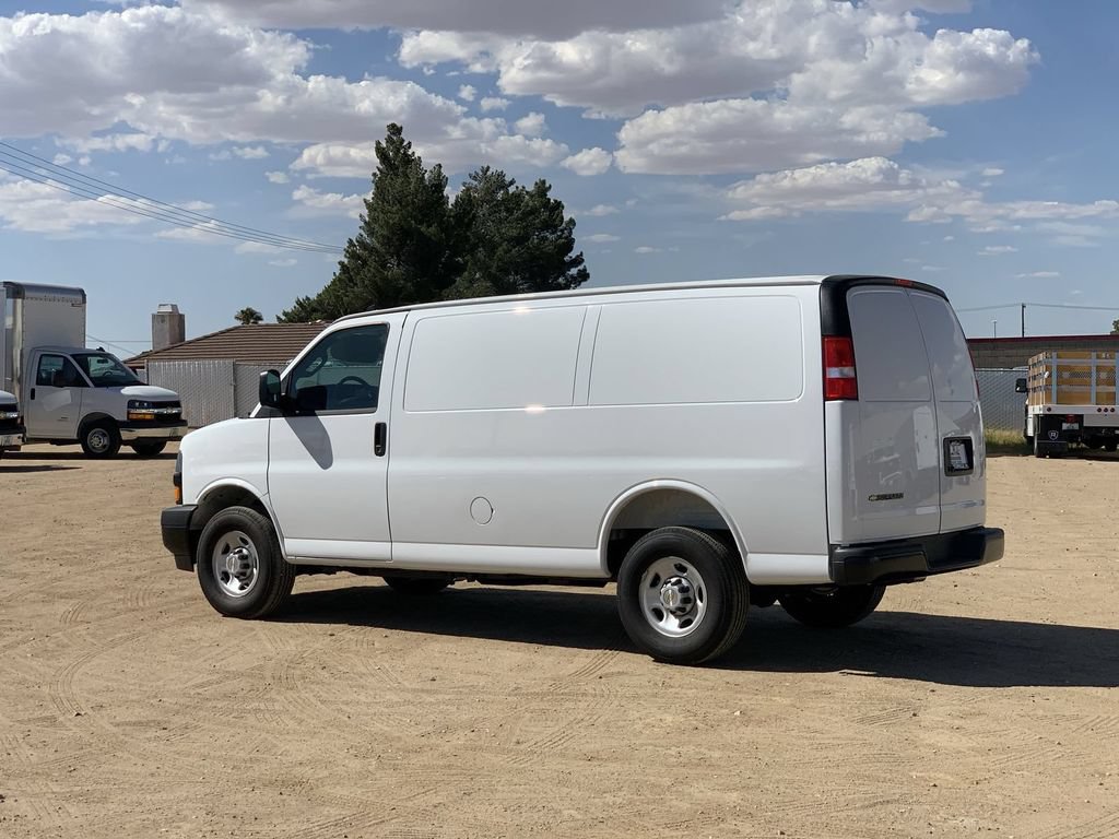 2026 Chevrolet Express Cargo Work Van - Photo 6