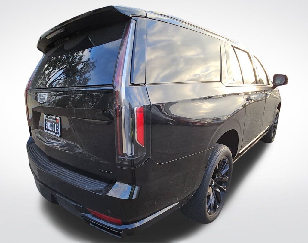 2023 Cadillac Escalade ESV photo 5