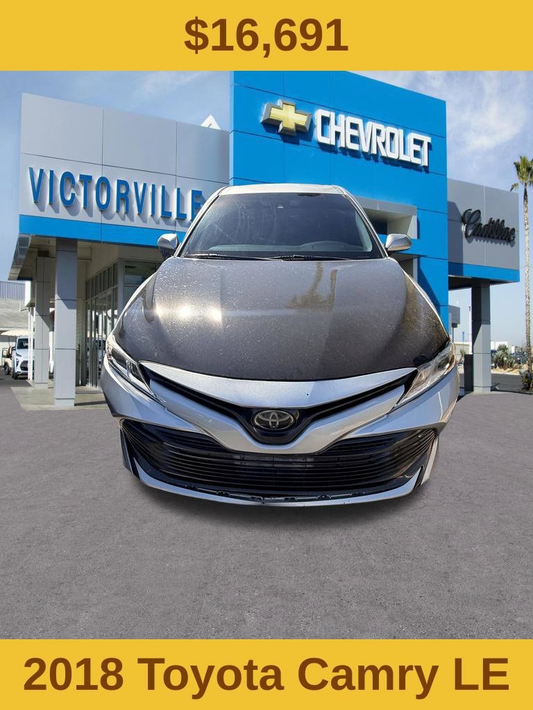 2018 Toyota Camry photo 2