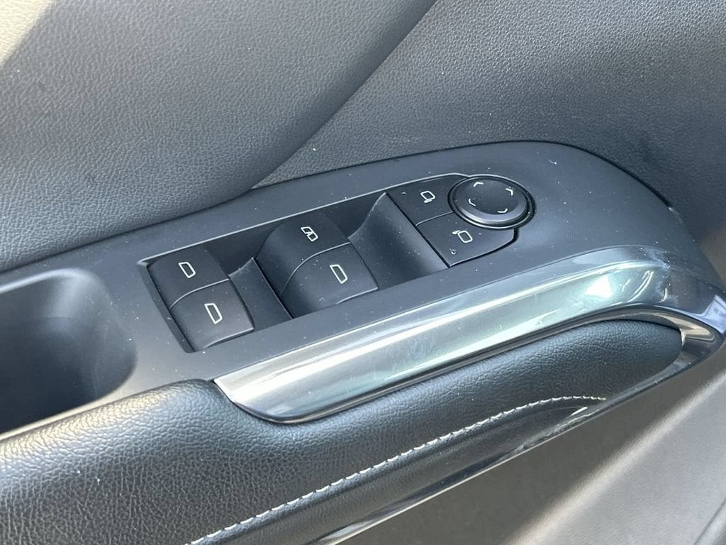 2025 Chevrolet Traverse LT - Photo 21