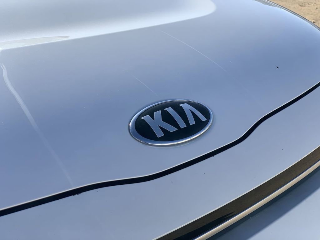 2021 Kia Soul LX - Photo 30