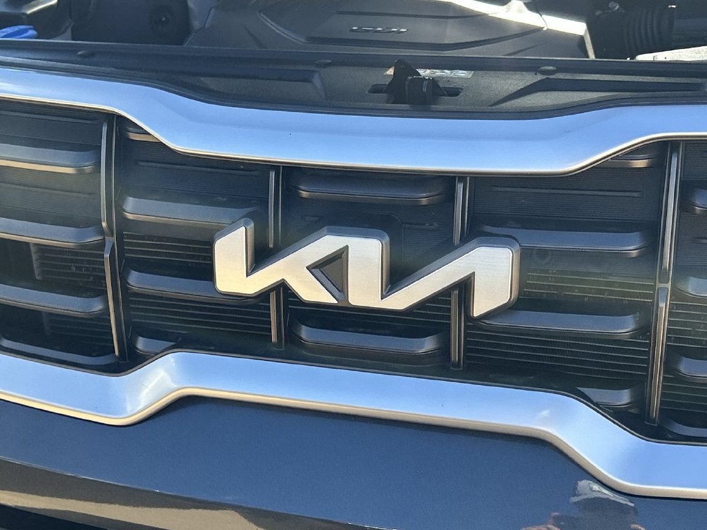 2024 Kia Telluride S - Photo 35