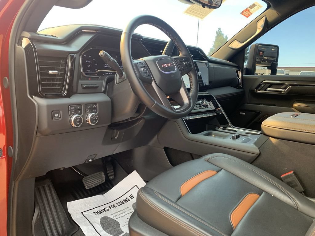 2025 GMC Sierra 2500HD AT4 - Photo 8