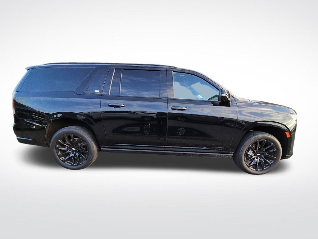 2023 Cadillac Escalade ESV photo 4
