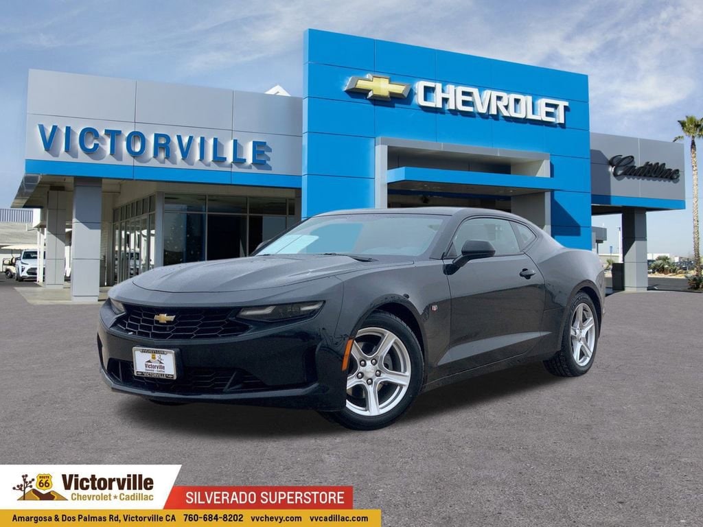 2022 Chevrolet Camaro 1LT's photo